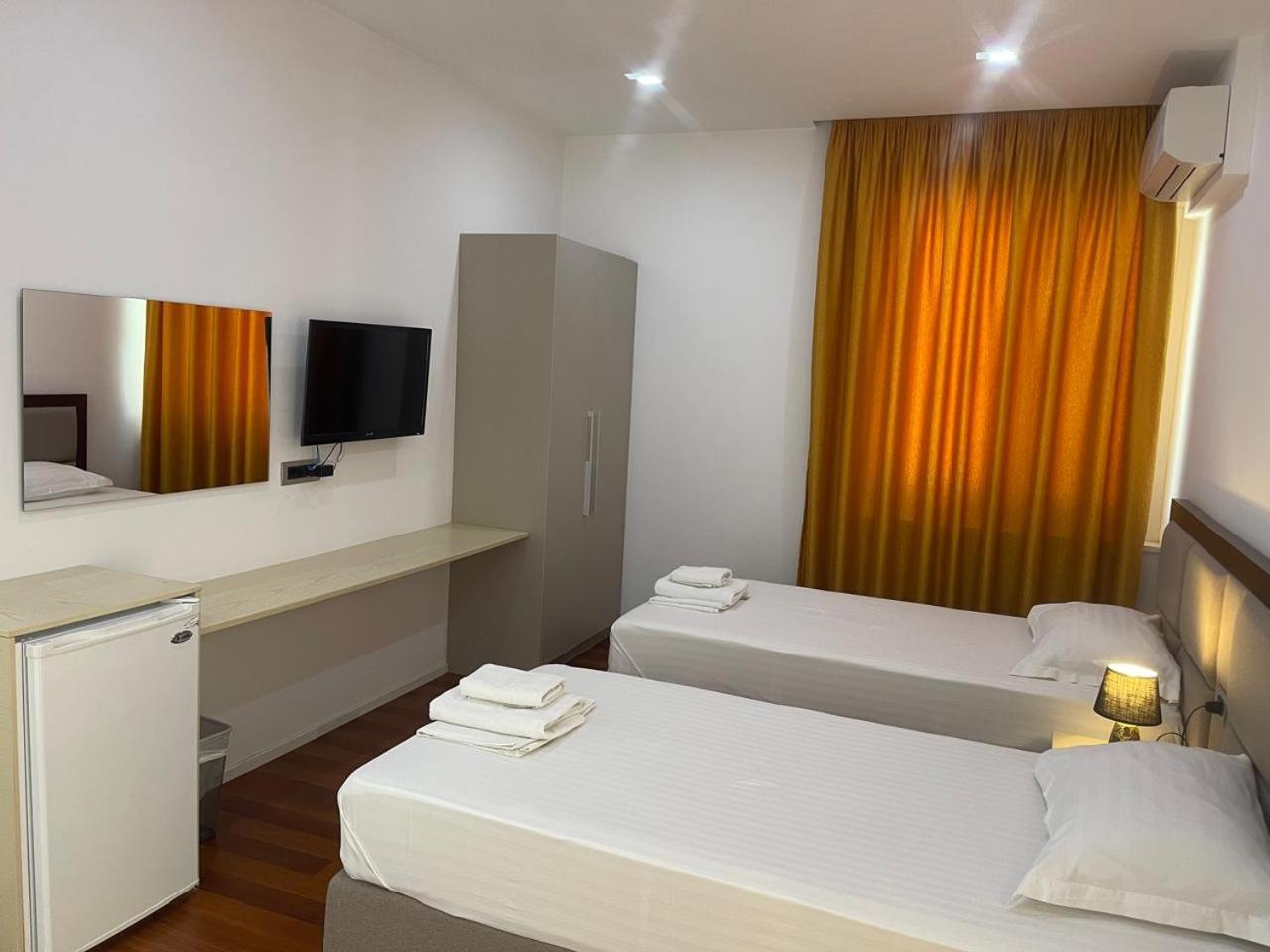 Nemesis Hotel Саранда Экстерьер фото