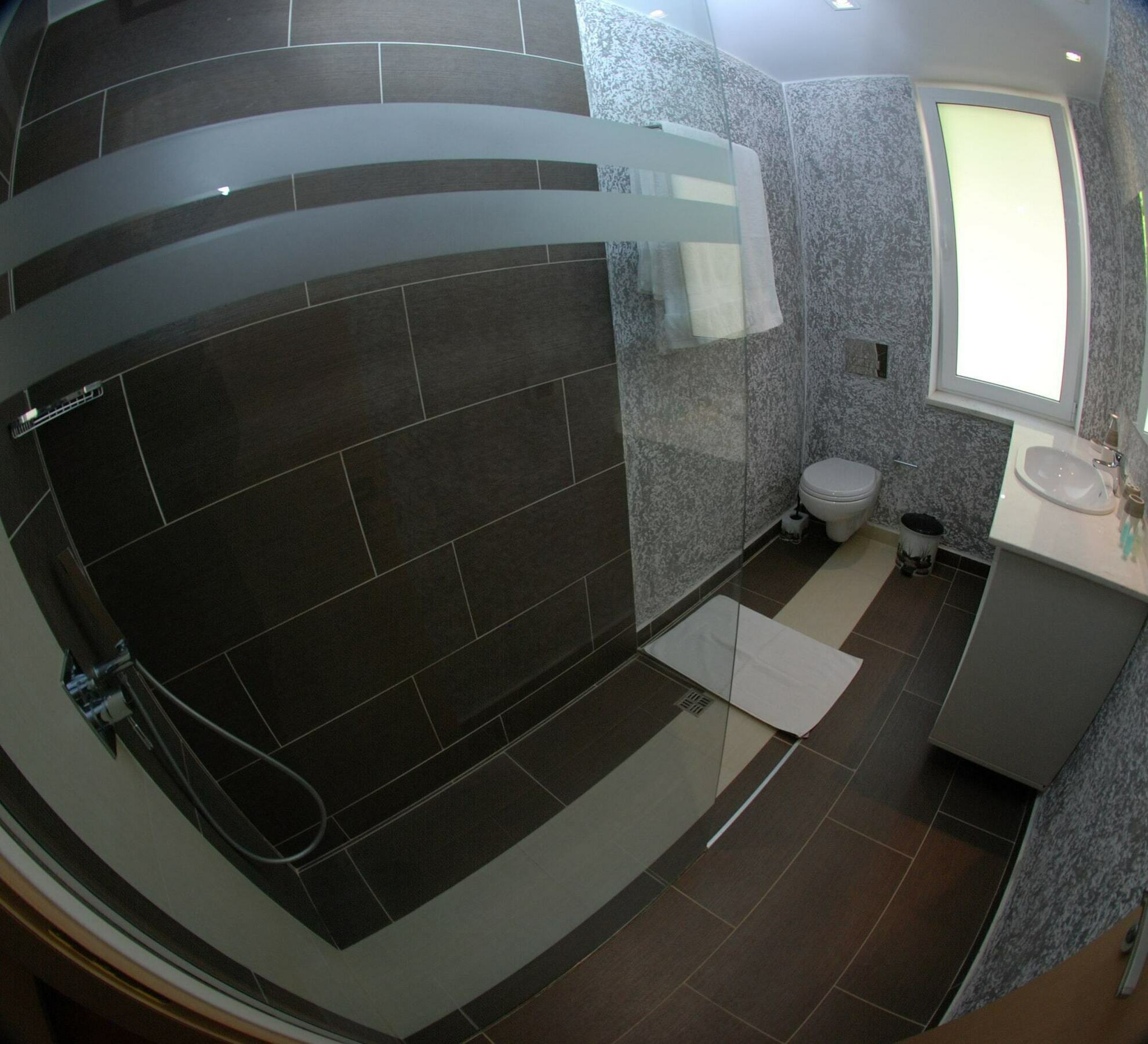 Nemesis Hotel Саранда Экстерьер фото
