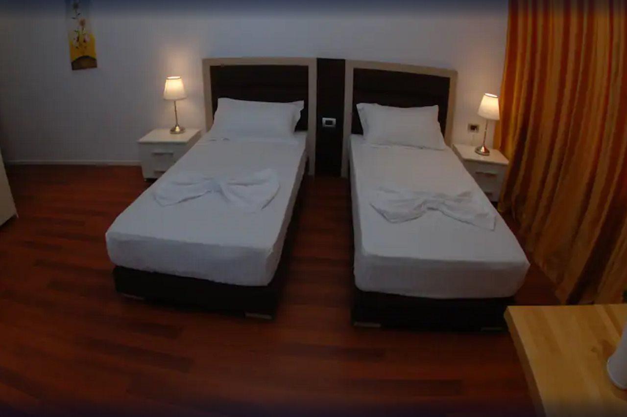 Nemesis Hotel Саранда Экстерьер фото